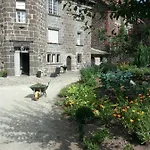 Maison Du Chevalier Des Huttes - Table Et D'hotes Bed & Breakfast Vic-sur-Cere